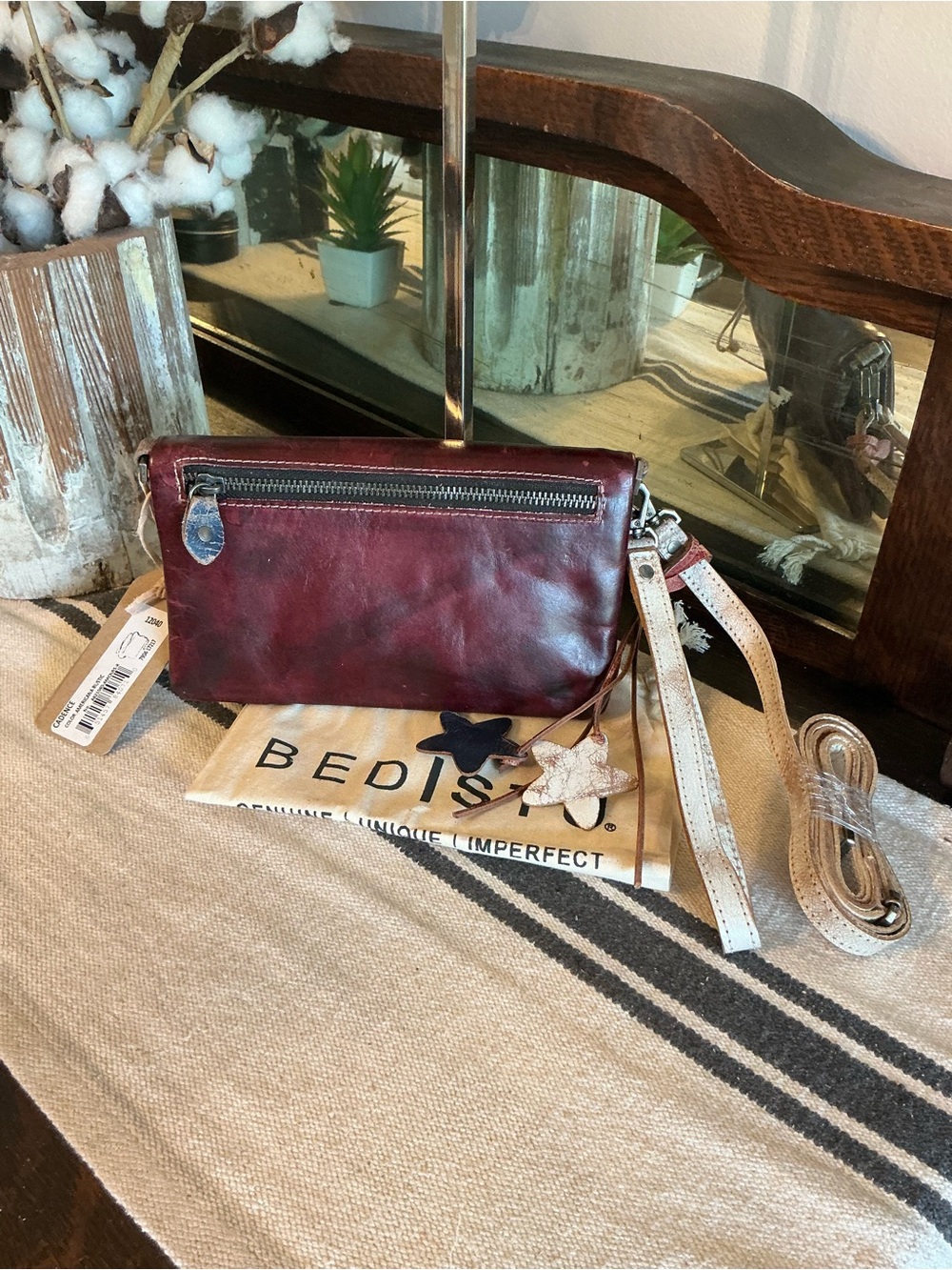 NWT Bed Stu Cadence Wallet Wristlet Crossbody Bag Red Americana Rustic MSRP $198 - Picture 4 of 15